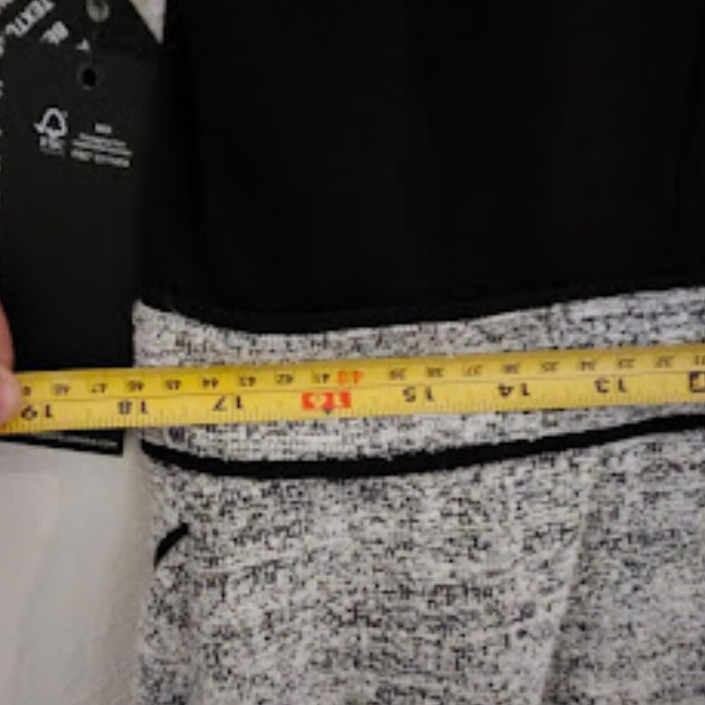 NWT Karl Lagerfeld dress, 16 - Picture 3 of 6